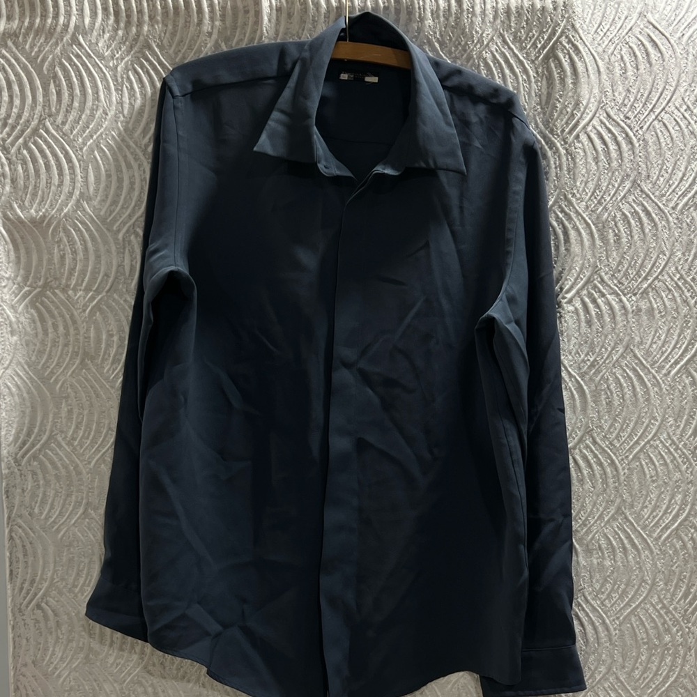 Vintage Donna Karan Men's Dark Blue Button-Up Shirt